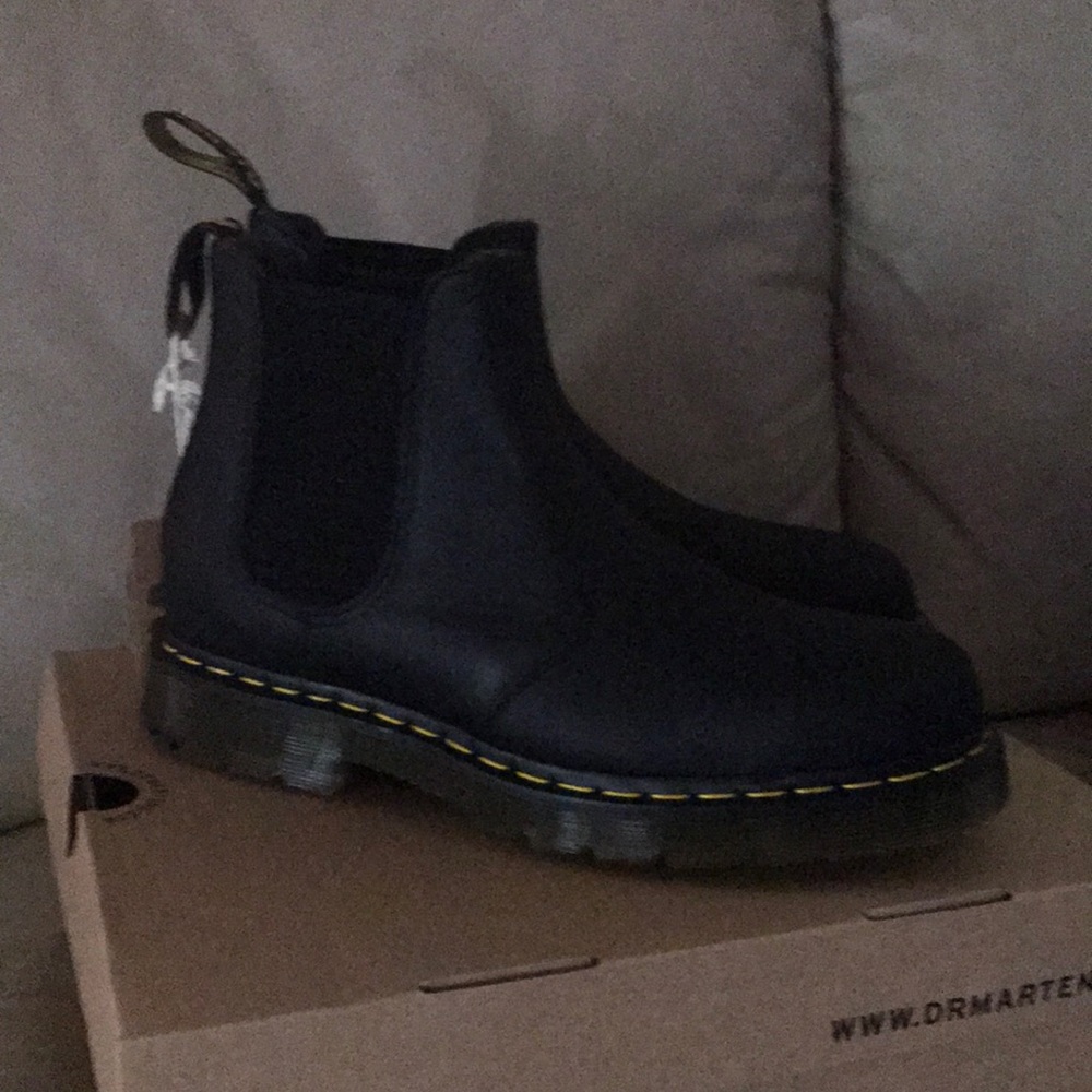 Men’s Dr. Martens Chelsea Boots